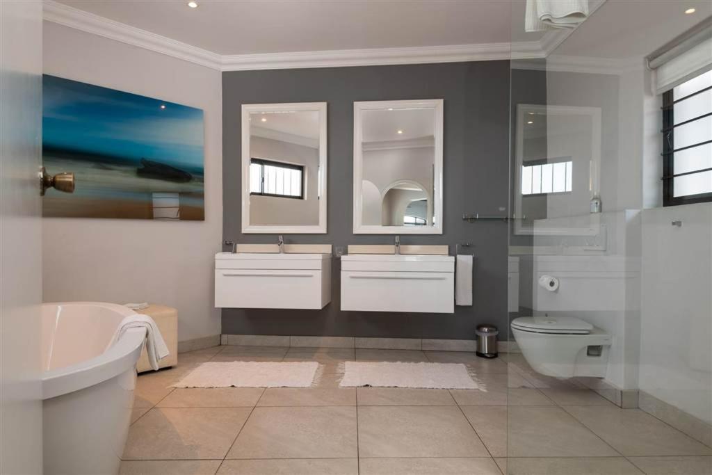 Lalaria Ocean Villa Dolphin Coast Экстерьер фото